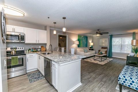 Apartment For Rent - 1401 W Paces Ferry Road #3514<br/> Atlanta, GA 30327