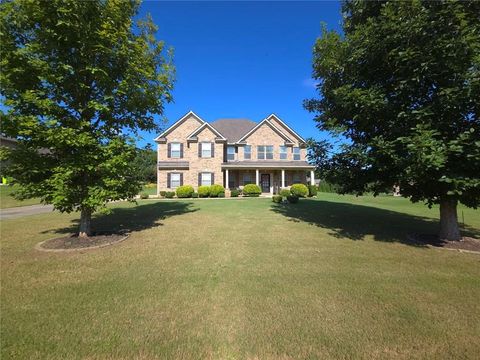 Homes For Sale - 213 Manresa Court<br/> Hampton, GA 30228