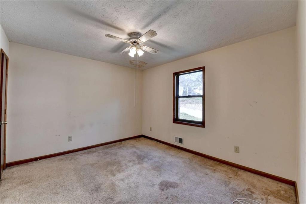 3960 Rocmar Drive, Snellville, Georgia image 22