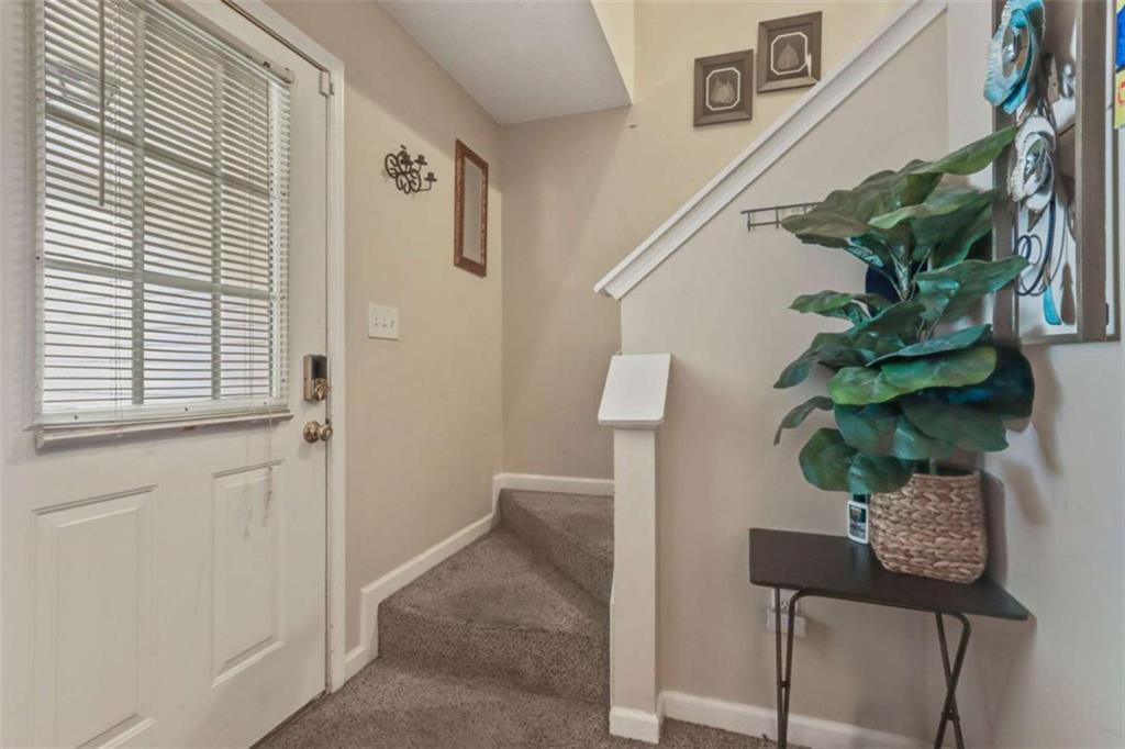 6964 Gallant Circle