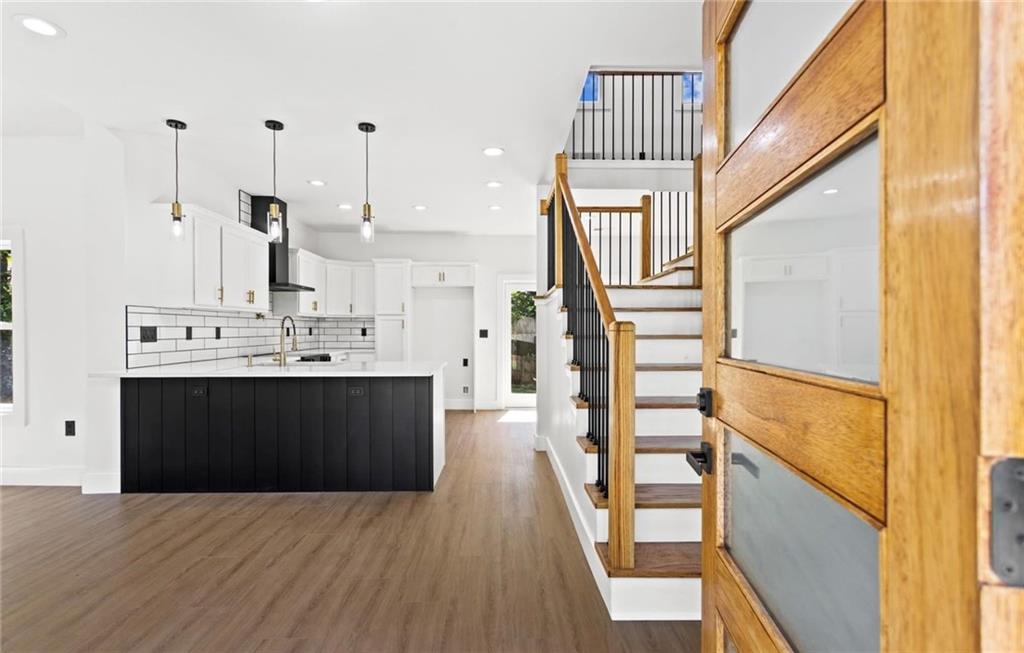 525 Medlock Road