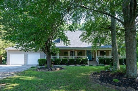 A home in Calhoun