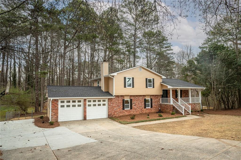 1106 Oak Road, Lilburn, Georgia image 6