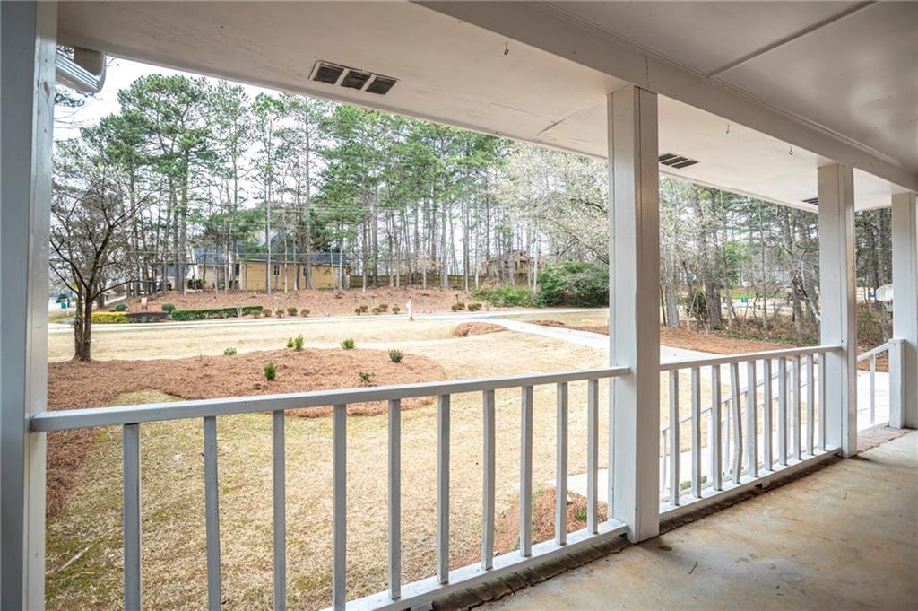 1106 Oak Road, Lilburn, Georgia image 10