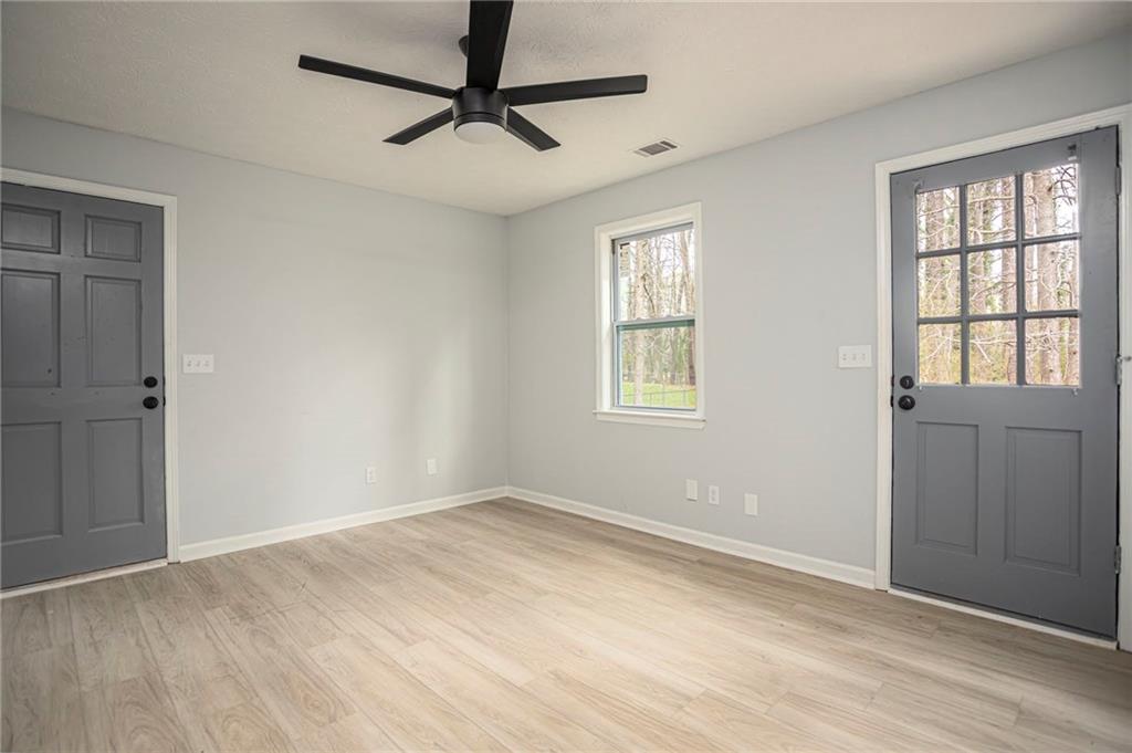 1106 Oak Road, Lilburn, Georgia image 30
