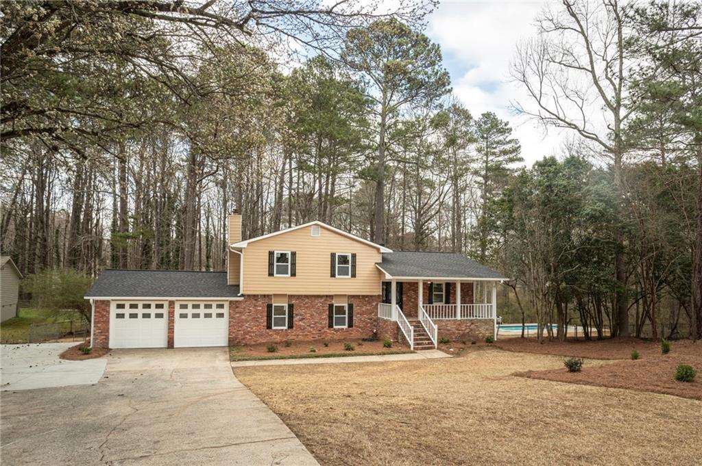 1106 Oak Road, Lilburn, Georgia image 2