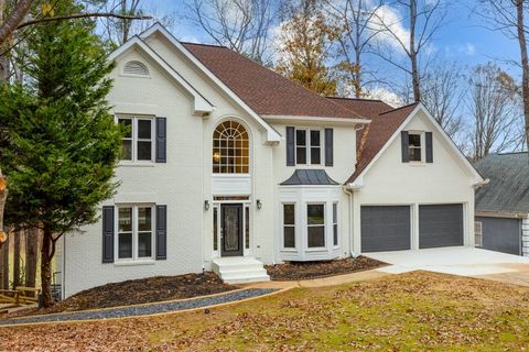 819 Bermuda Run Woodstock GA 30189