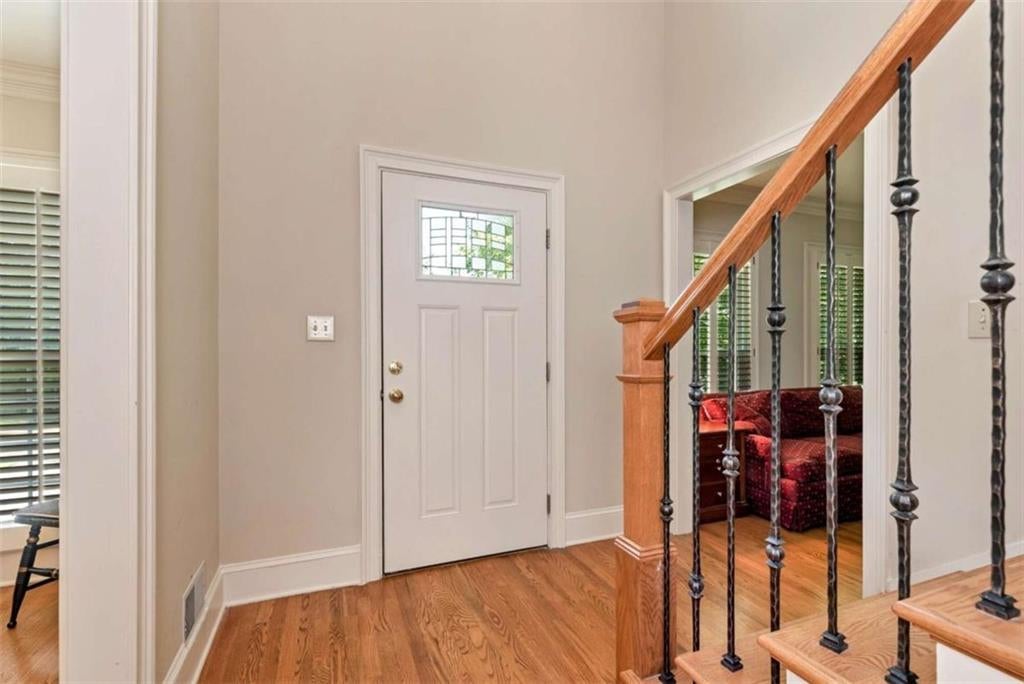 2462 Collins Port Cove