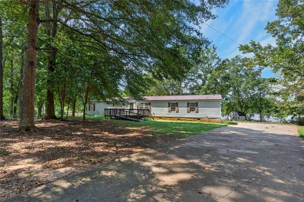 133 GARDEN RIDGE DR, CARROLLTON, GA 30116 - Image cac3e84a5ec14563a6dbe7cba147090d/879066046