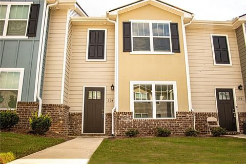 A home in Union City