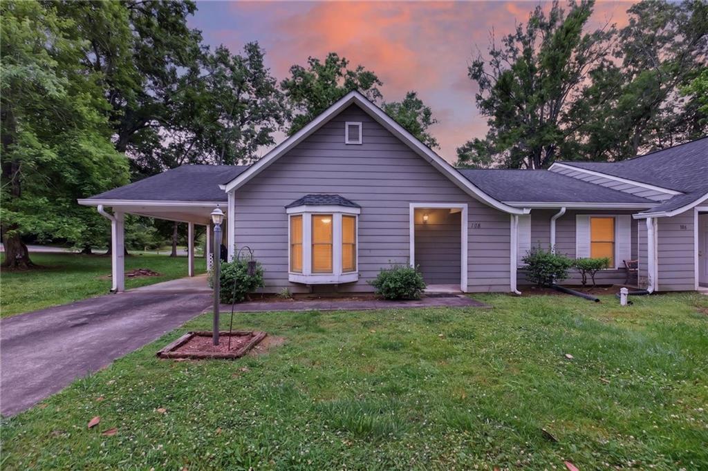 108 Villas Lane NE