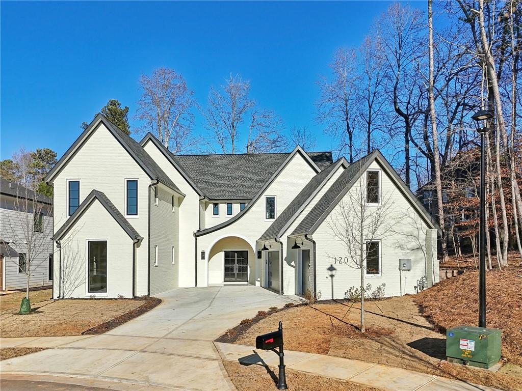 Akunna Court - Residential