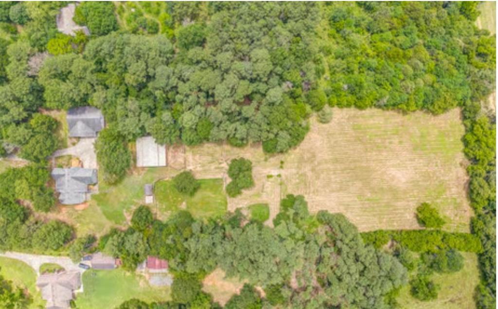 18 Adair Drive