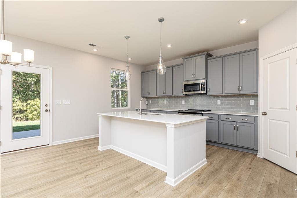 520 Jasmine Woods Drive