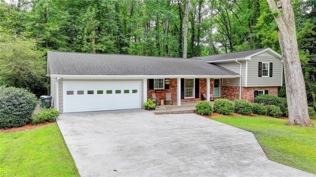 595 Glenforest Road