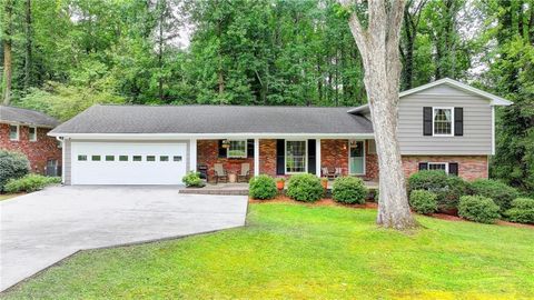 Photo of 595 Glenforest Road, Sandy Springs, GA 30328 (MLS # 7598428)