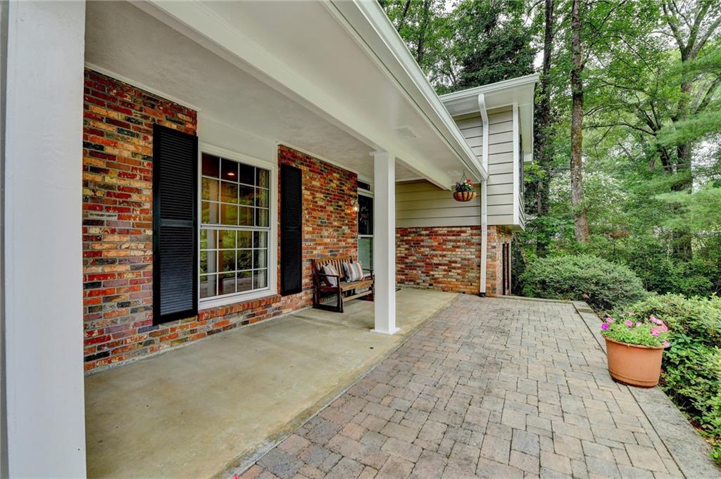 595 Glenforest Road