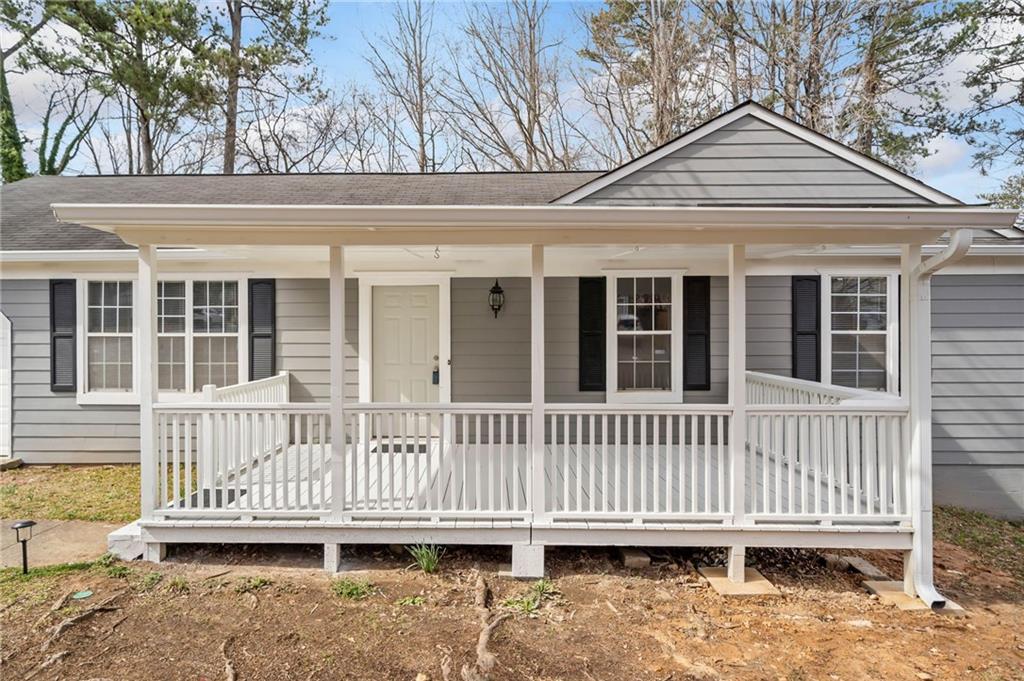 1389 Ling Drive, Austell, Georgia image 2