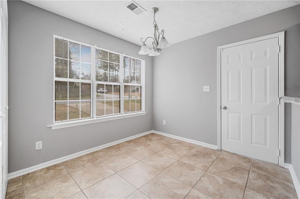 1389 Ling Drive, Austell, Georgia image 11