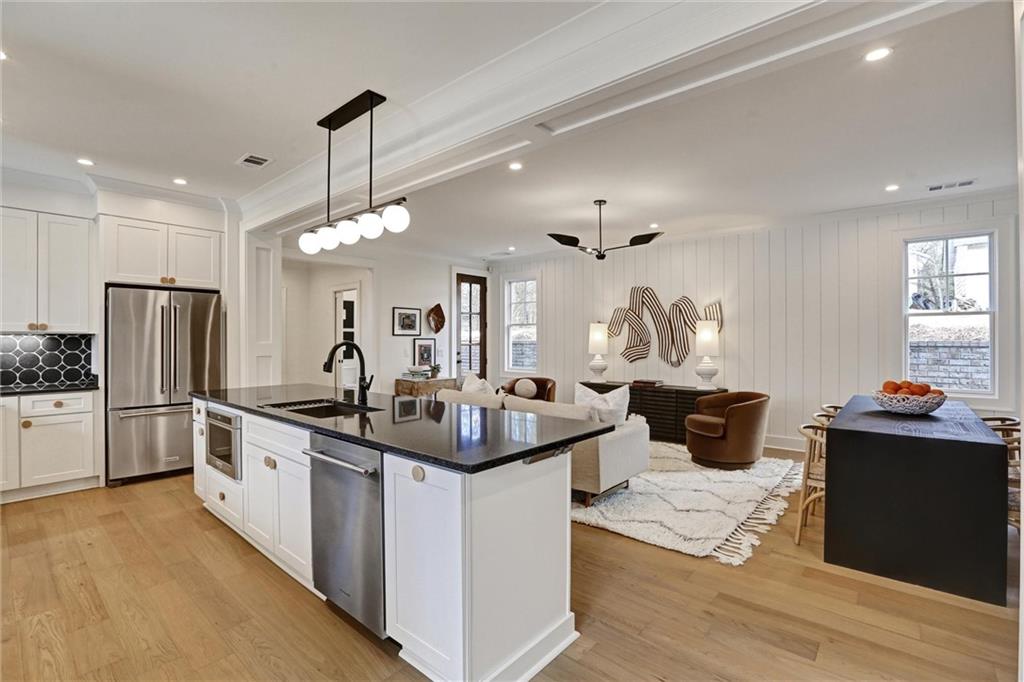 724 NW Bradford Street