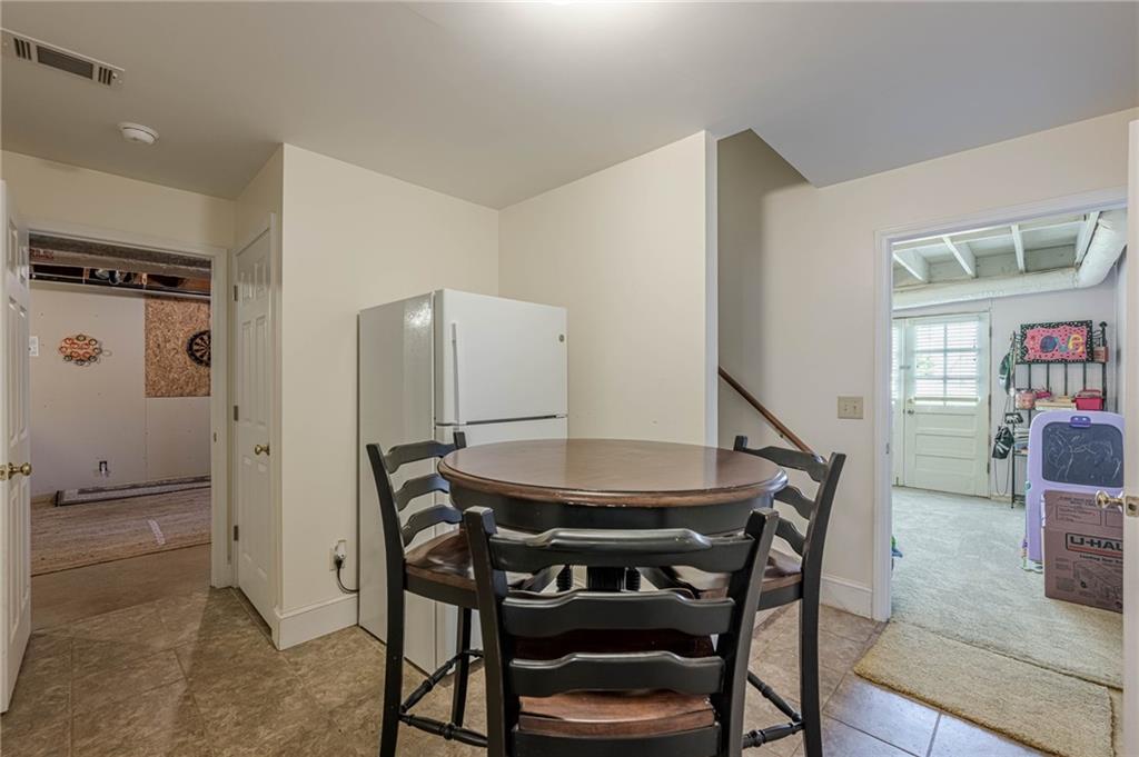 1655 Holly Lake Circle, Snellville, Georgia image 23