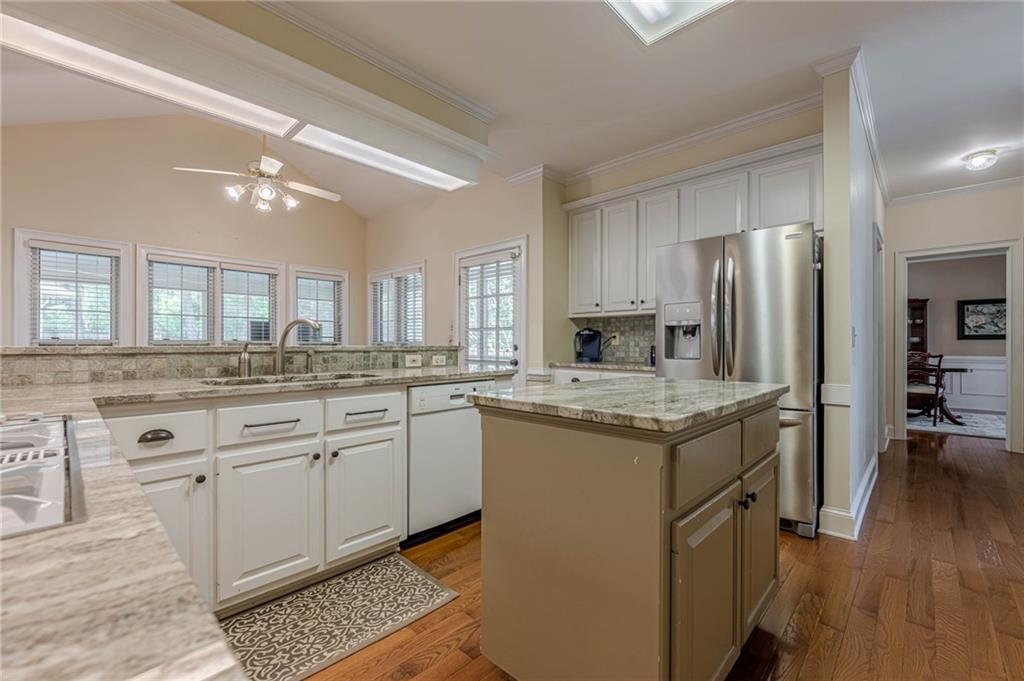 1655 Holly Lake Circle, Snellville, Georgia image 9