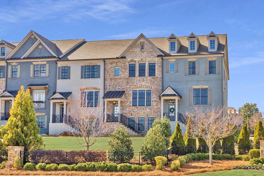 1923 Skyfall Circle, Atlanta, Georgia image 1