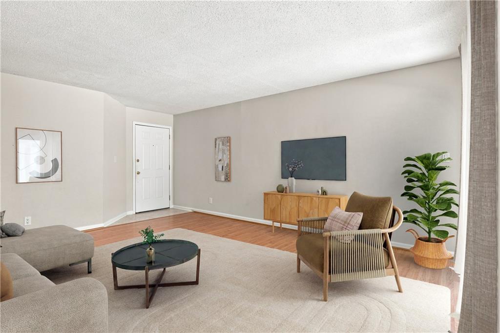1101 Garden Court
