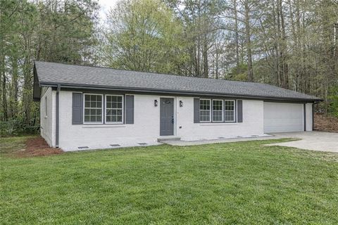 Homes For Sale - 7498 Helms Court<br/> Clayton County, Jonesboro, GA 30236