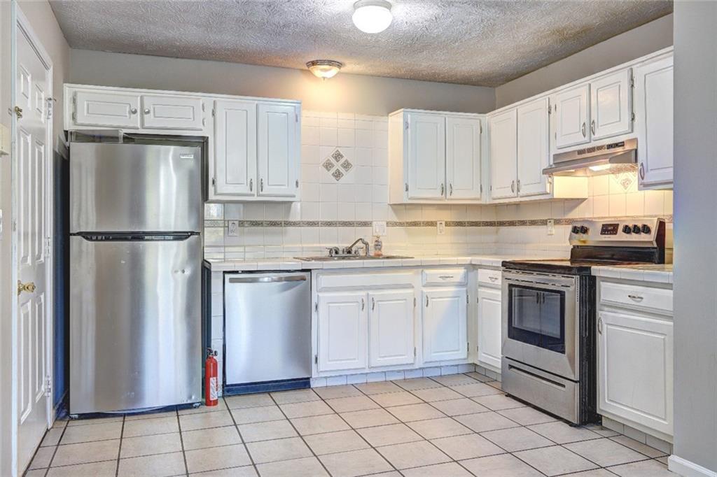 Andover At Hawthorne - Residential Lease