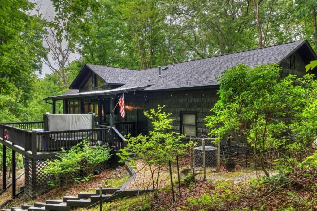 115 New River Estates
