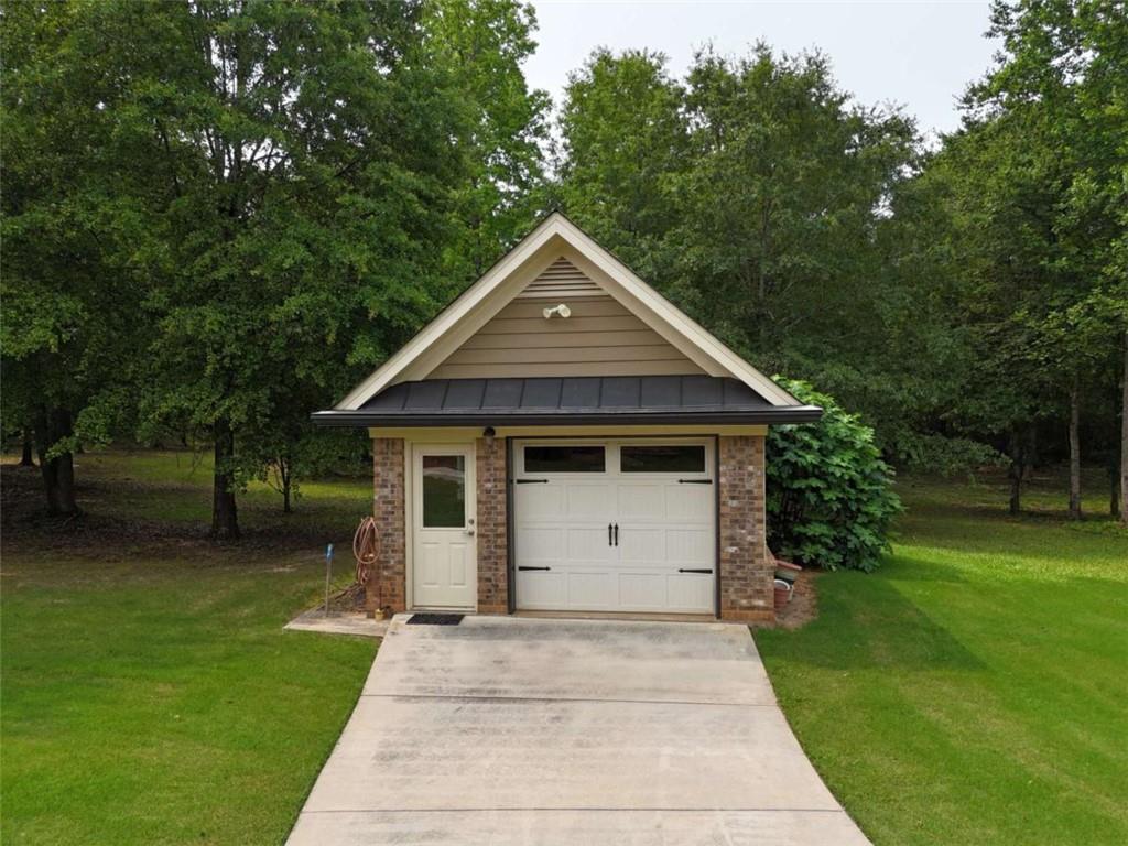 1404 Charleston Avenue