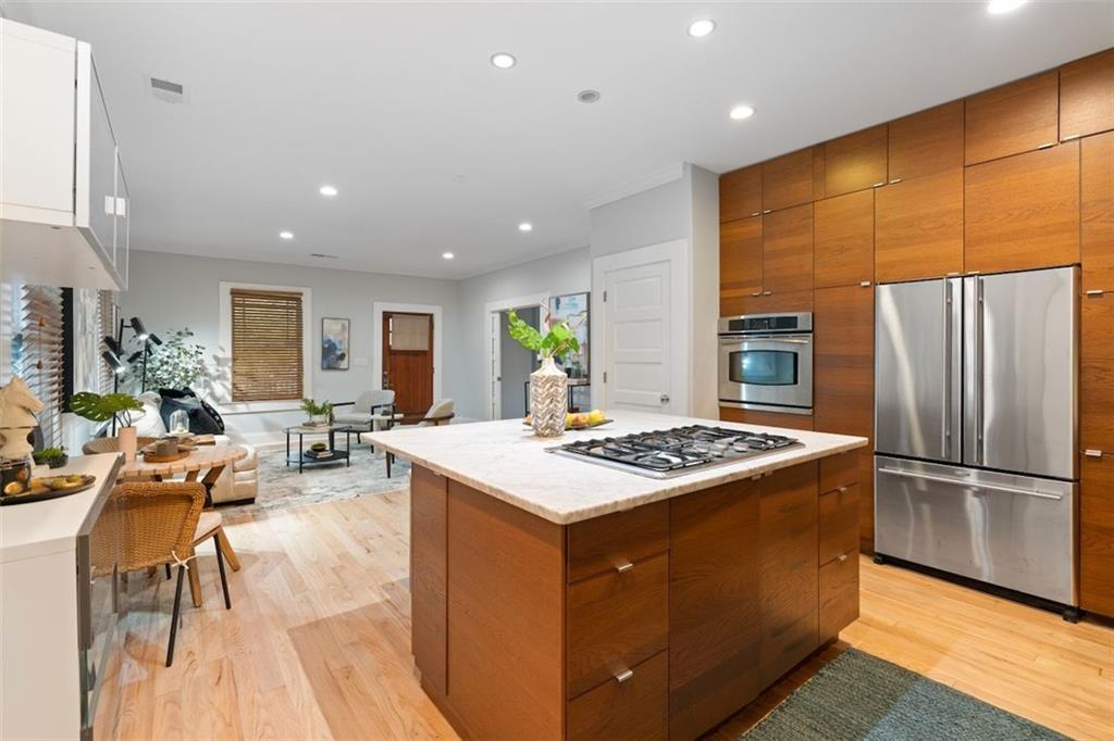8 Whitefoord Avenue NE