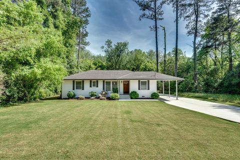 Photo of 2319 Hunting Valley Drive, Decatur, GA 30033 (MLS # 7758228)