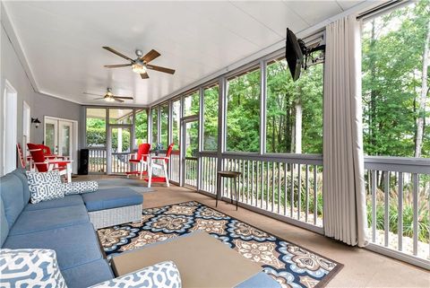 A home in Dawsonville