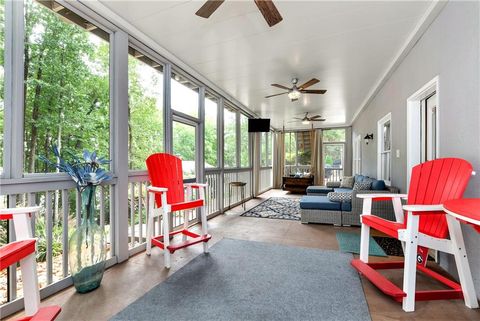 A home in Dawsonville
