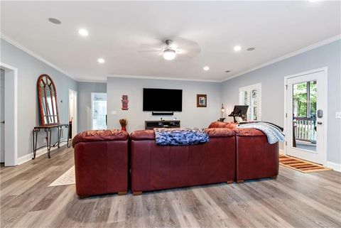 A home in Dawsonville