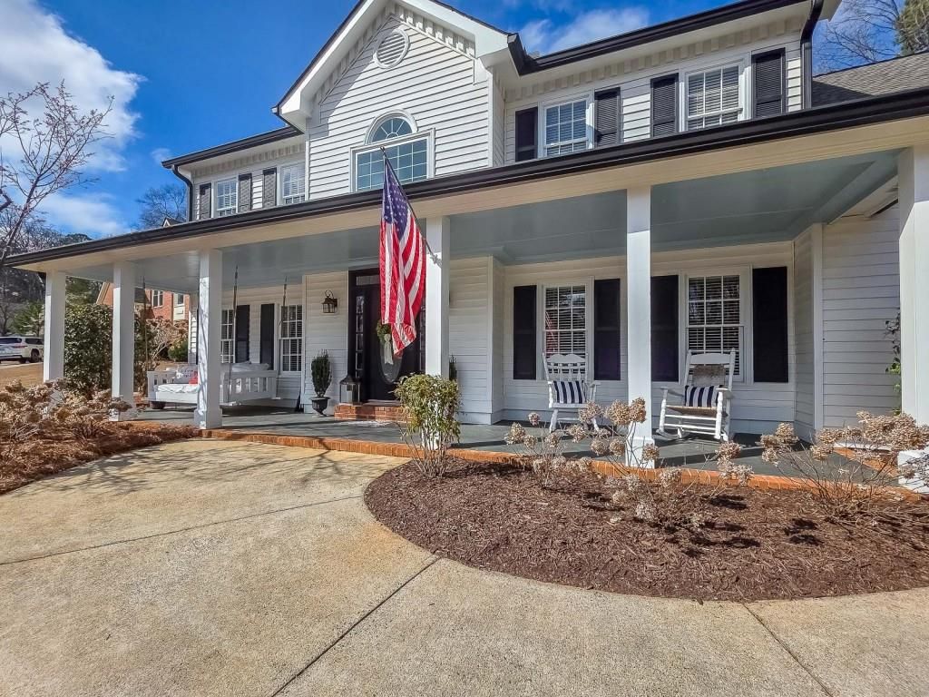 Photo of 6084 Fairlong Point NW, Acworth, GA 30101 (MLS # 7729120)