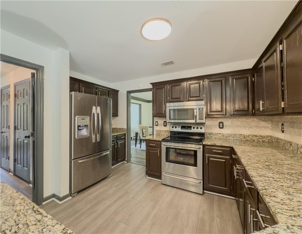 2478 Roseberry Lane, Grayson, Georgia image 13