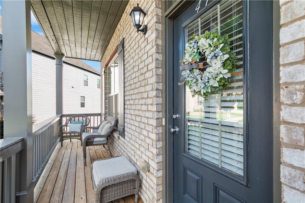 412 Honeybee Lane