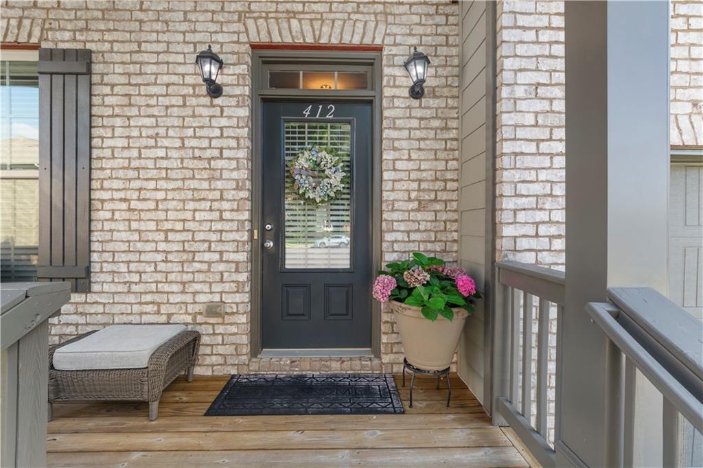 412 Honeybee Lane