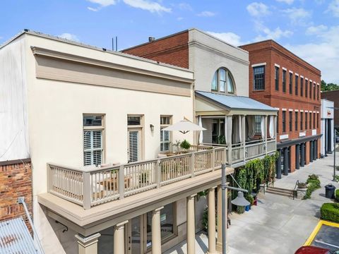 Condo For Sale - 5850 Charlotte Lane #E1<br/> Cumming, GA 30040