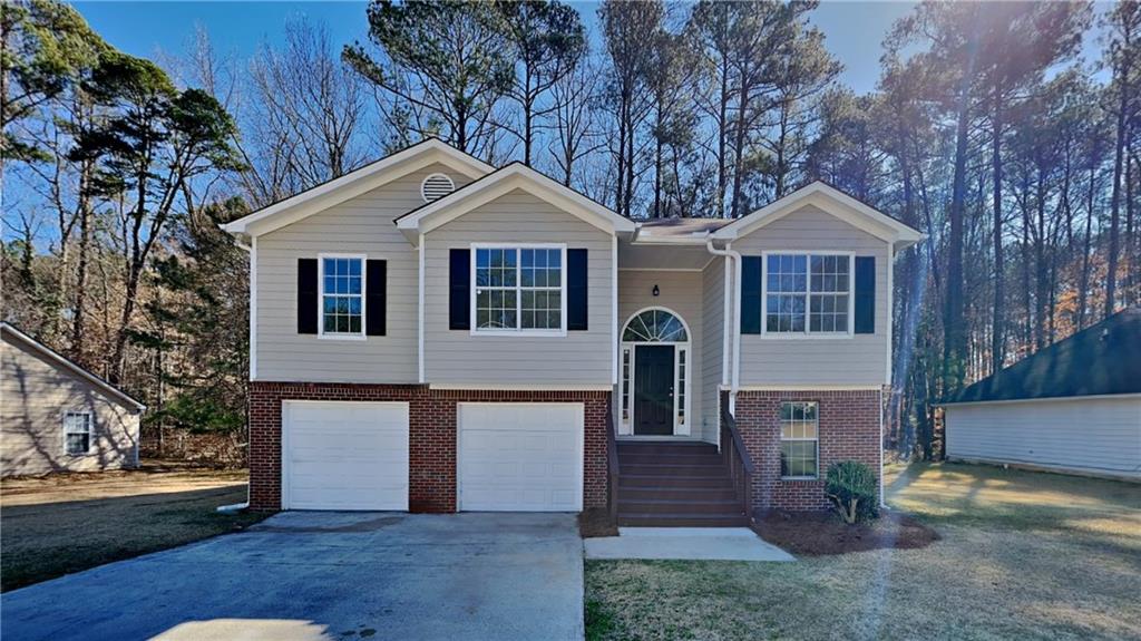 7021 Hillcrest Chase Lane, Austell, Georgia image 1