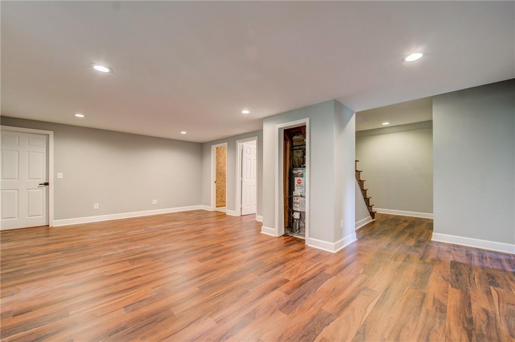 1885 Vintage Drive, Snellville, Georgia image 37