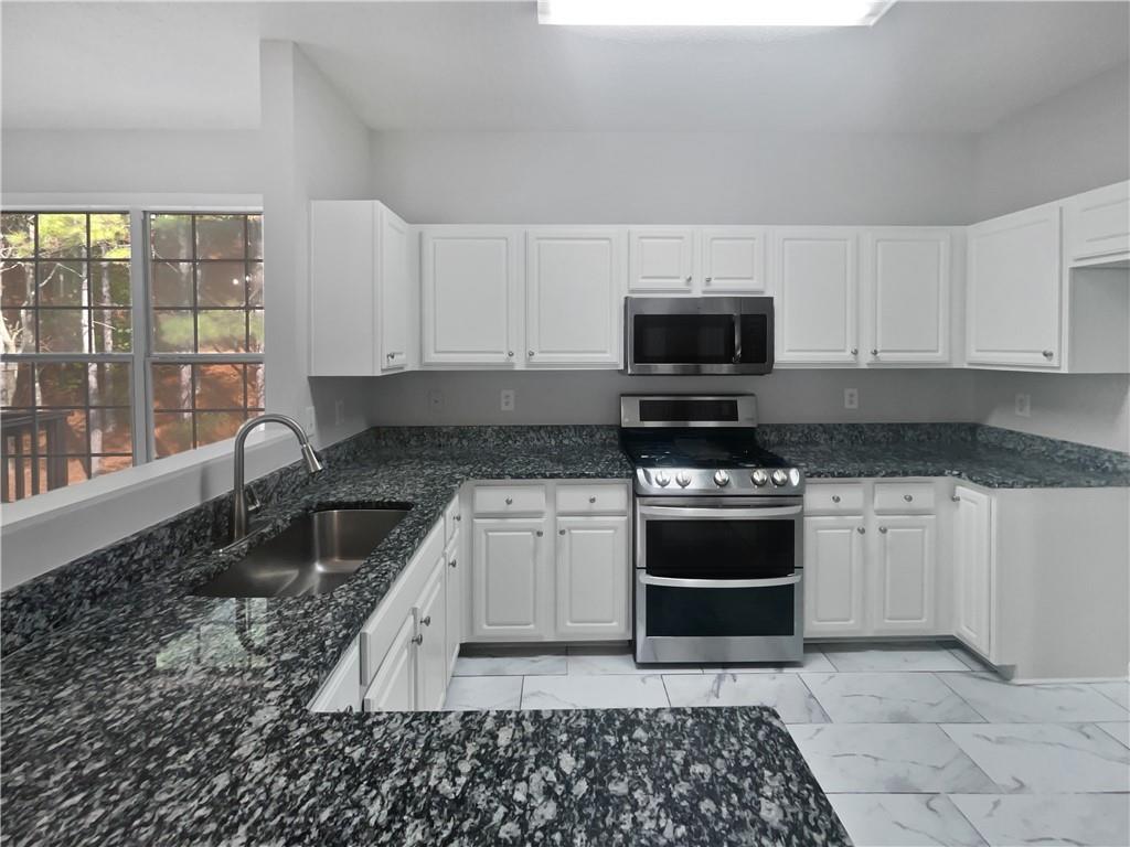 212 Riverstone Commons Circle