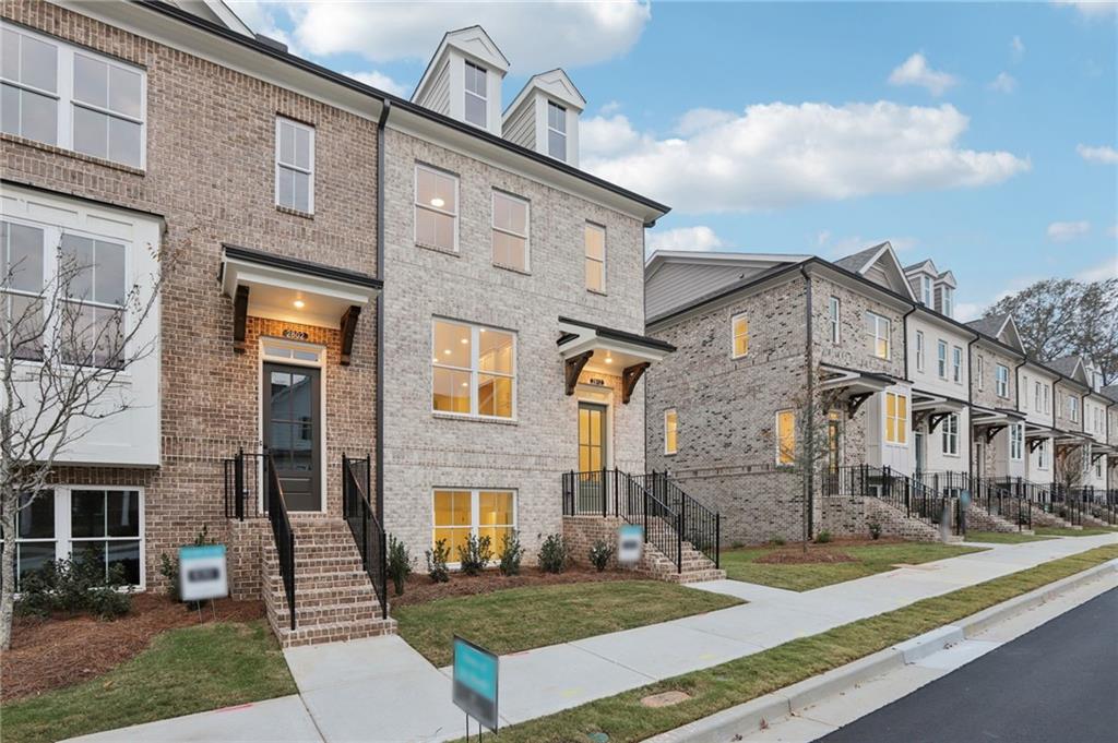 2812 Evanshire Avenue 110