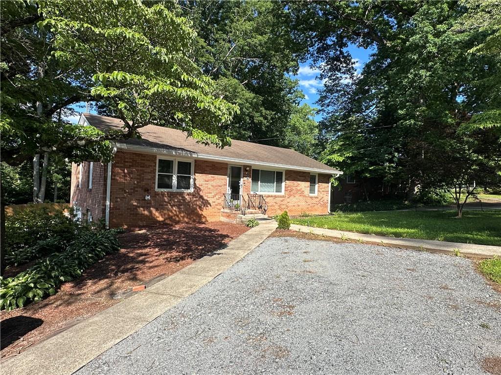 2059 Clearwater Drive, Marietta, Georgia image 50