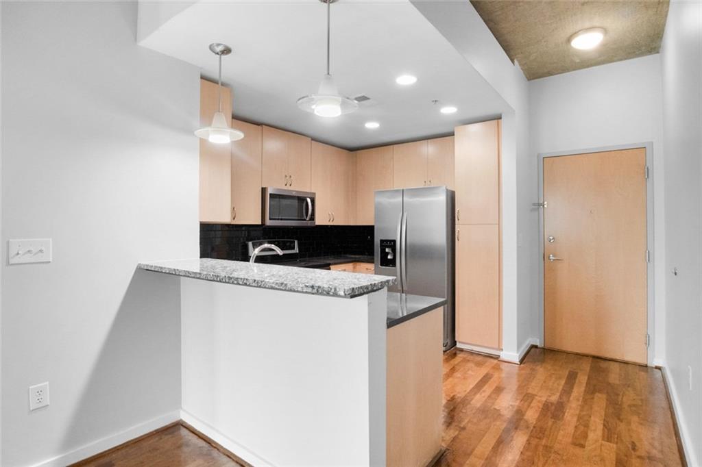 860 Peachtree Street NE 909