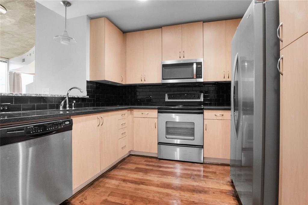 860 Peachtree Street NE 909