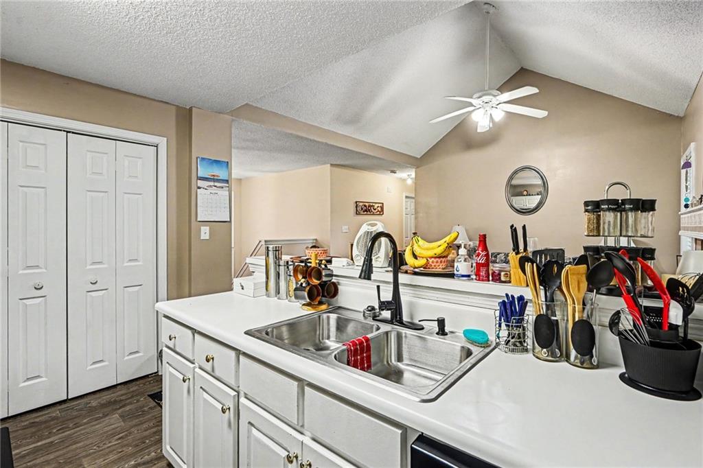 130 Bobolink Drive
